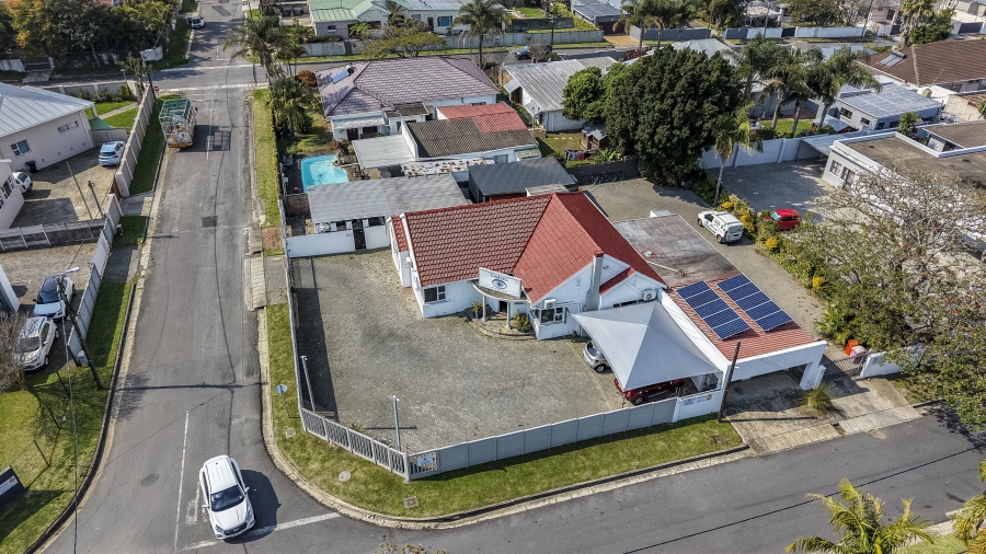 Commercial Property for Sale in Vincent Eastern Cape